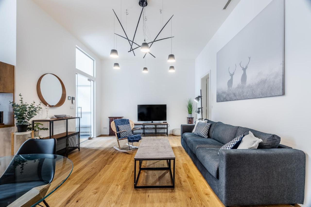 Elegant Apartments Located In The Centre Of 프라하 외부 사진