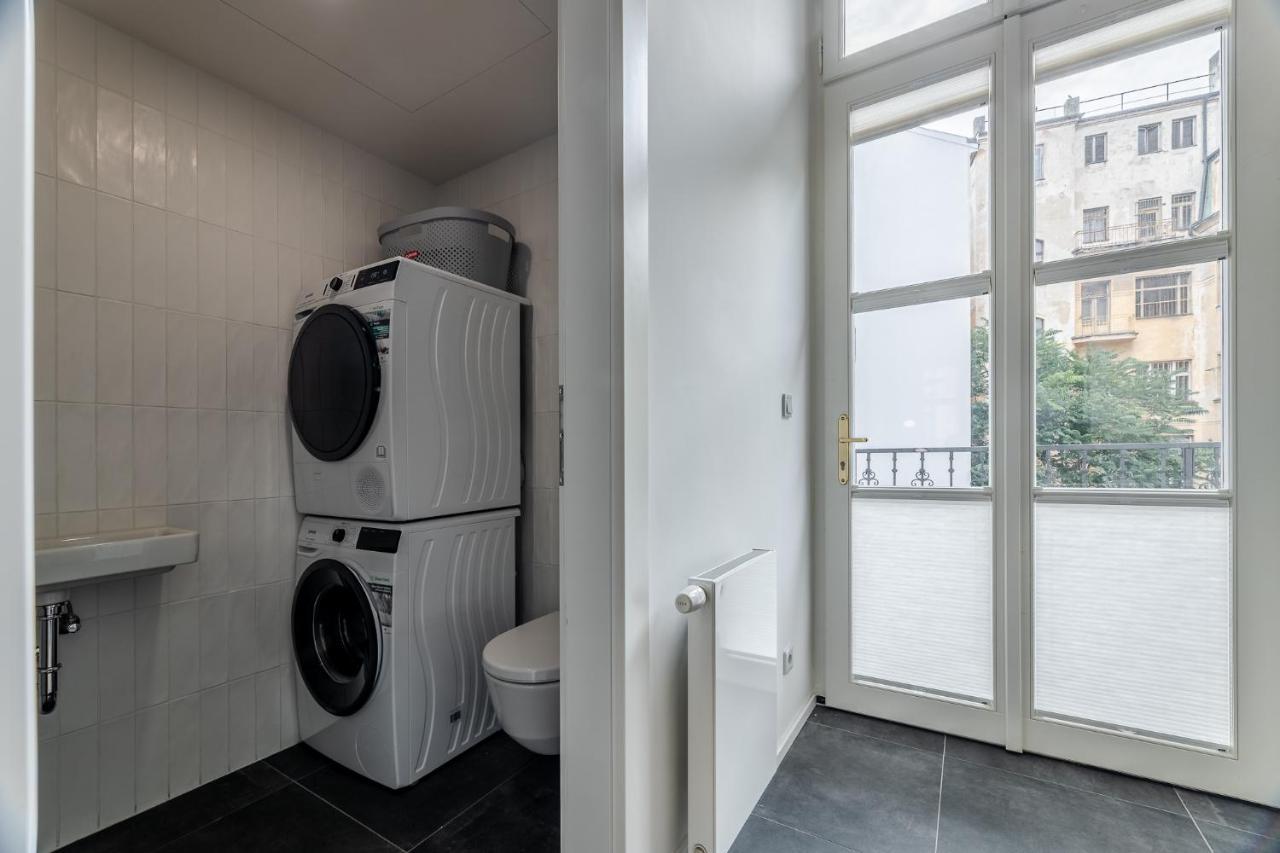 Elegant Apartments Located In The Centre Of 프라하 외부 사진
